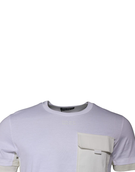 Short sleeved shirt with pocket on front