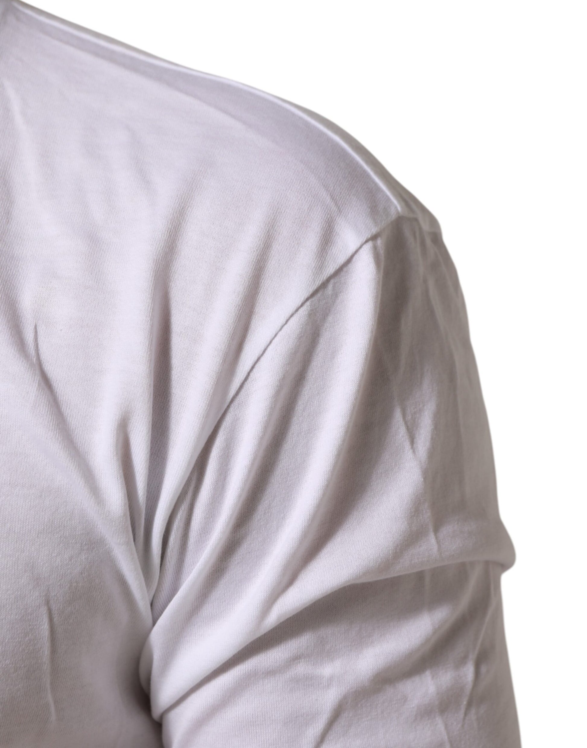 Short sleeve shirt on a person's shoulder