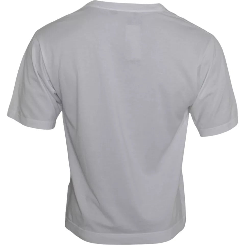 White short sleeved shirt on a mannequin
