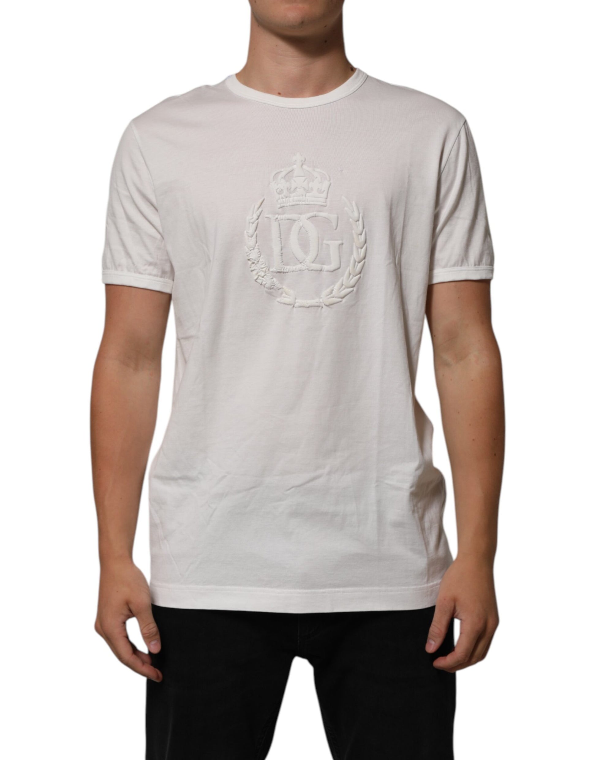 White short sleeve t-shirt with embroidered emblem on front