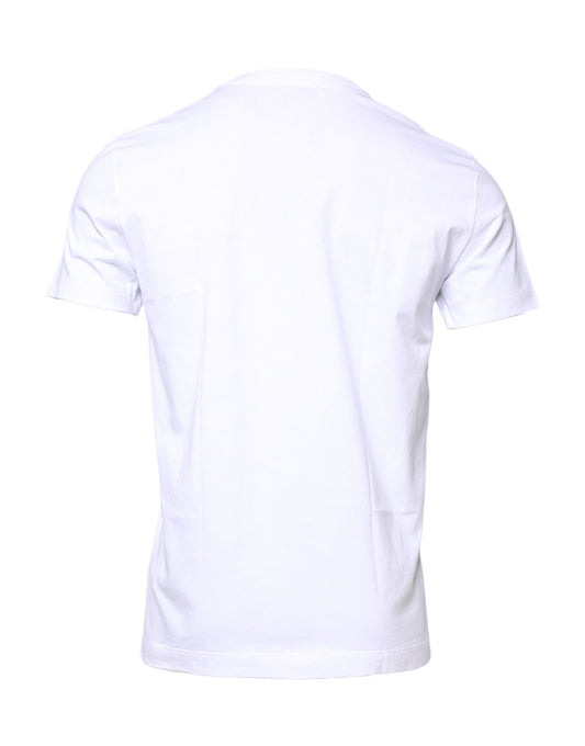 White short sleeved t-shirt on a mannequin