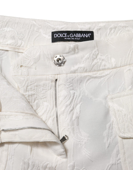 White jacket with zipper and label