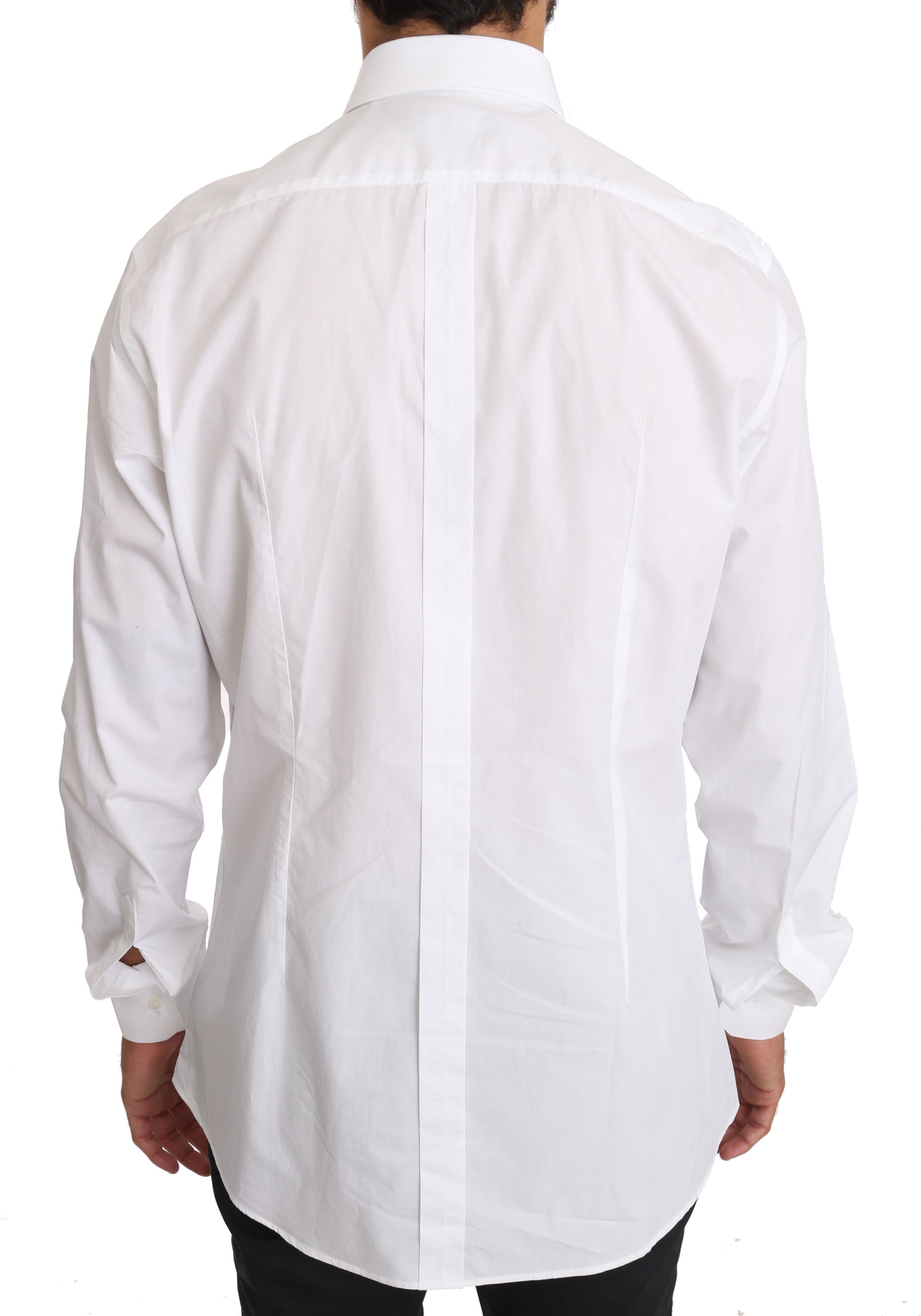 White long sleeve shirt on a mannequin