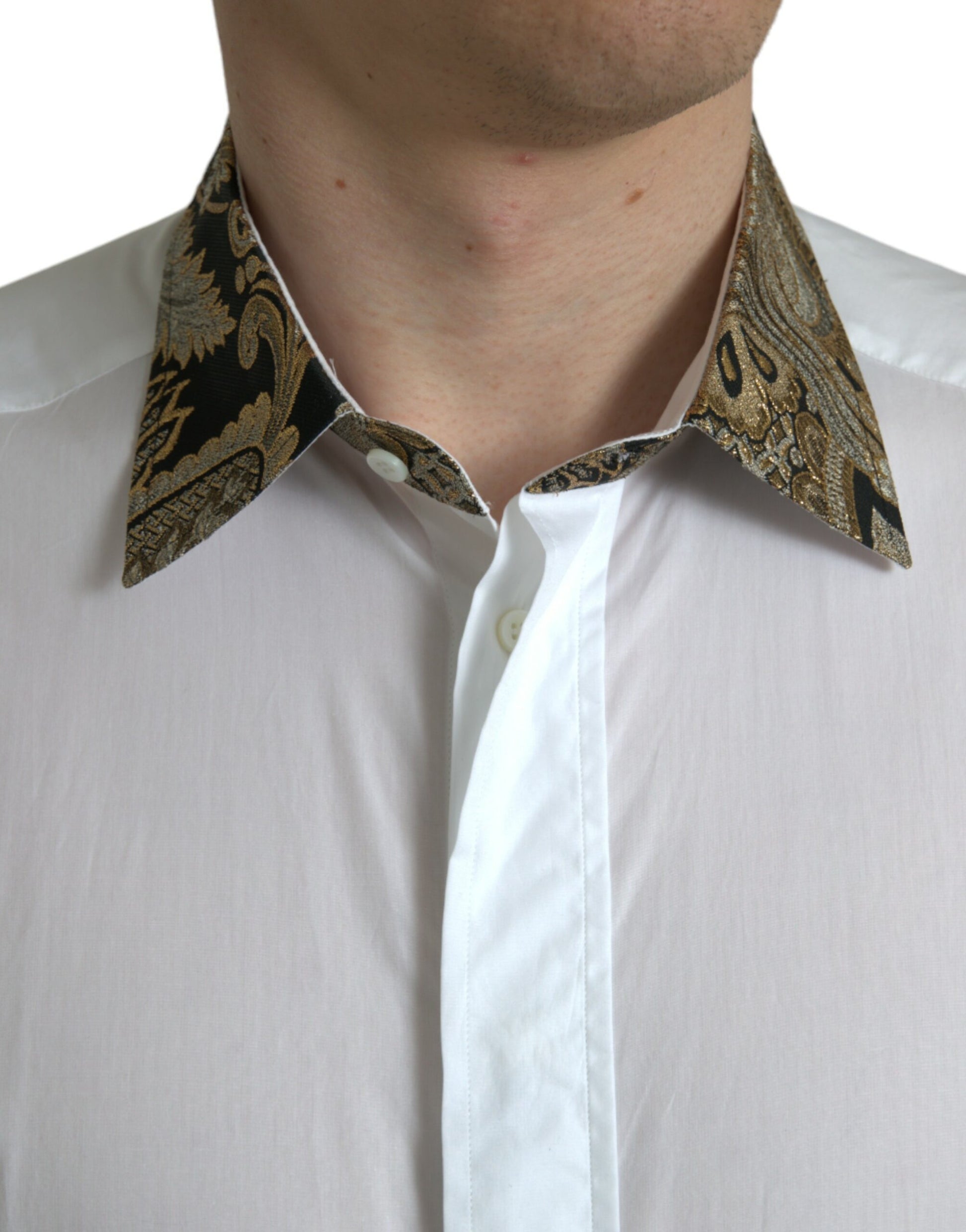 Man wearing a shirt with a patterned collar
