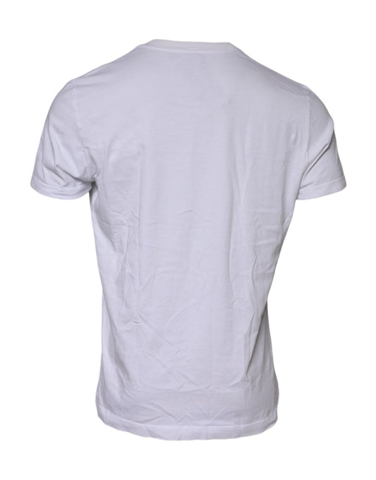 White t-shirt on a mannequin