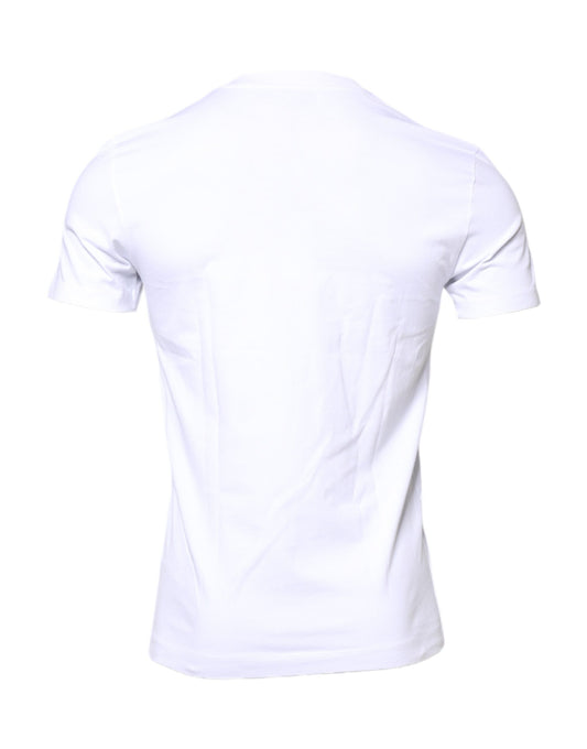 White short sleeve t-shirt on a mannequin