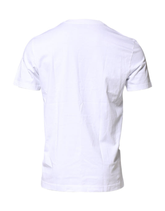 White t-shirt on a mannequin