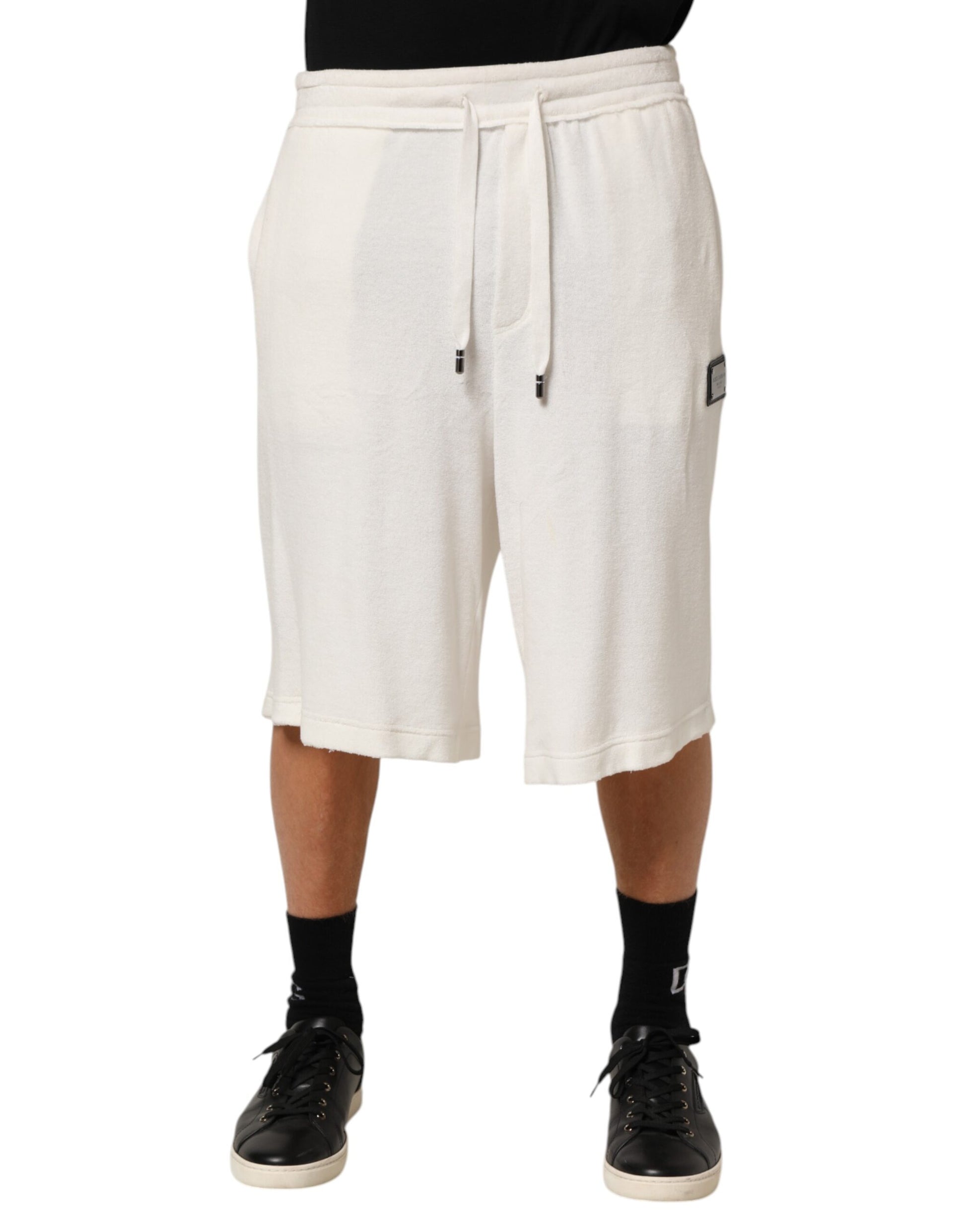 White shorts with drawstring waistband