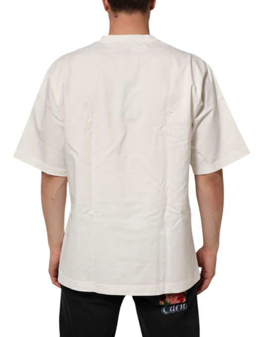 White t-shirt on a mannequin