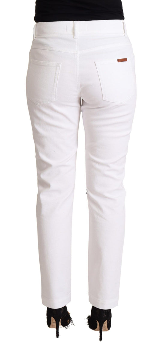 White pants on a mannequin