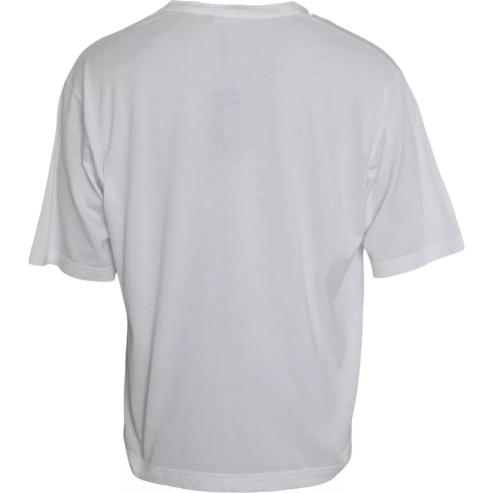 White t-shirt on a mannequin