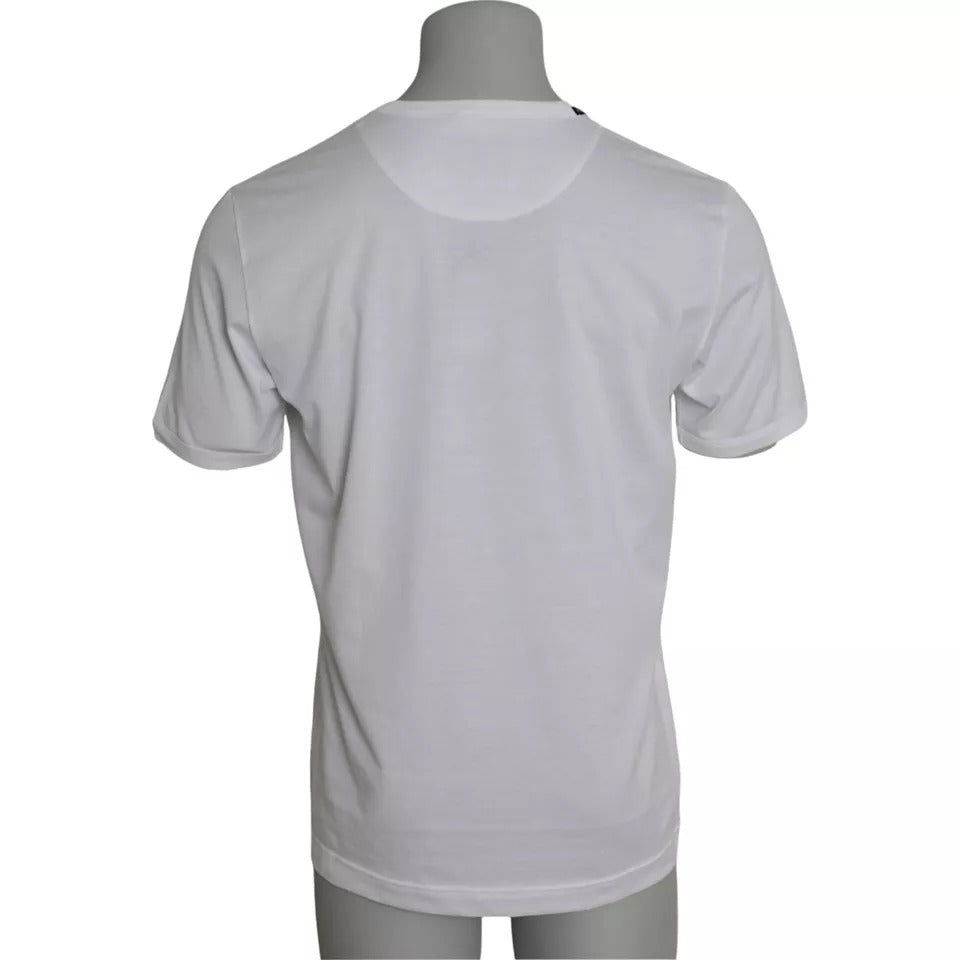 White t-shirt on a mannequin