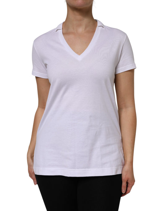 White short sleeve shirt on woman