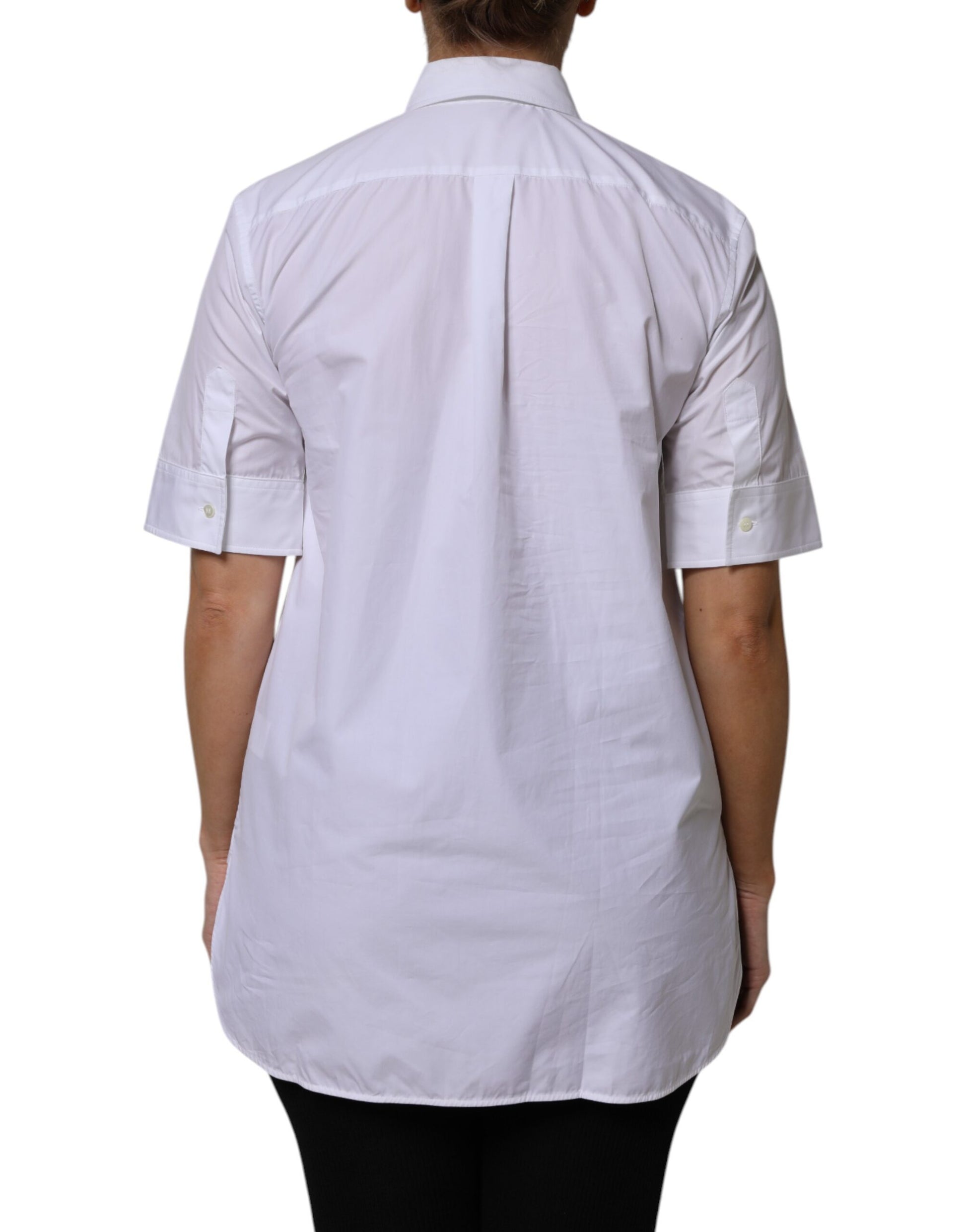 Back of short sleeve shirt with collar