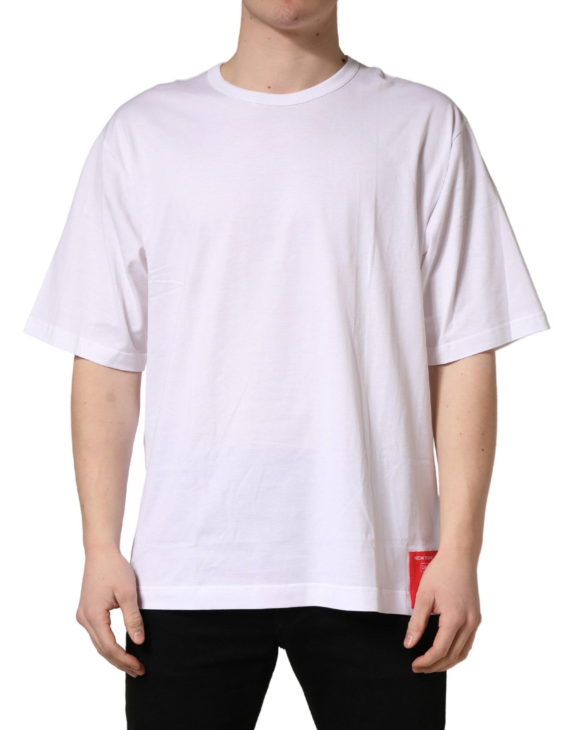 White short sleeve t-shirt on mannequin