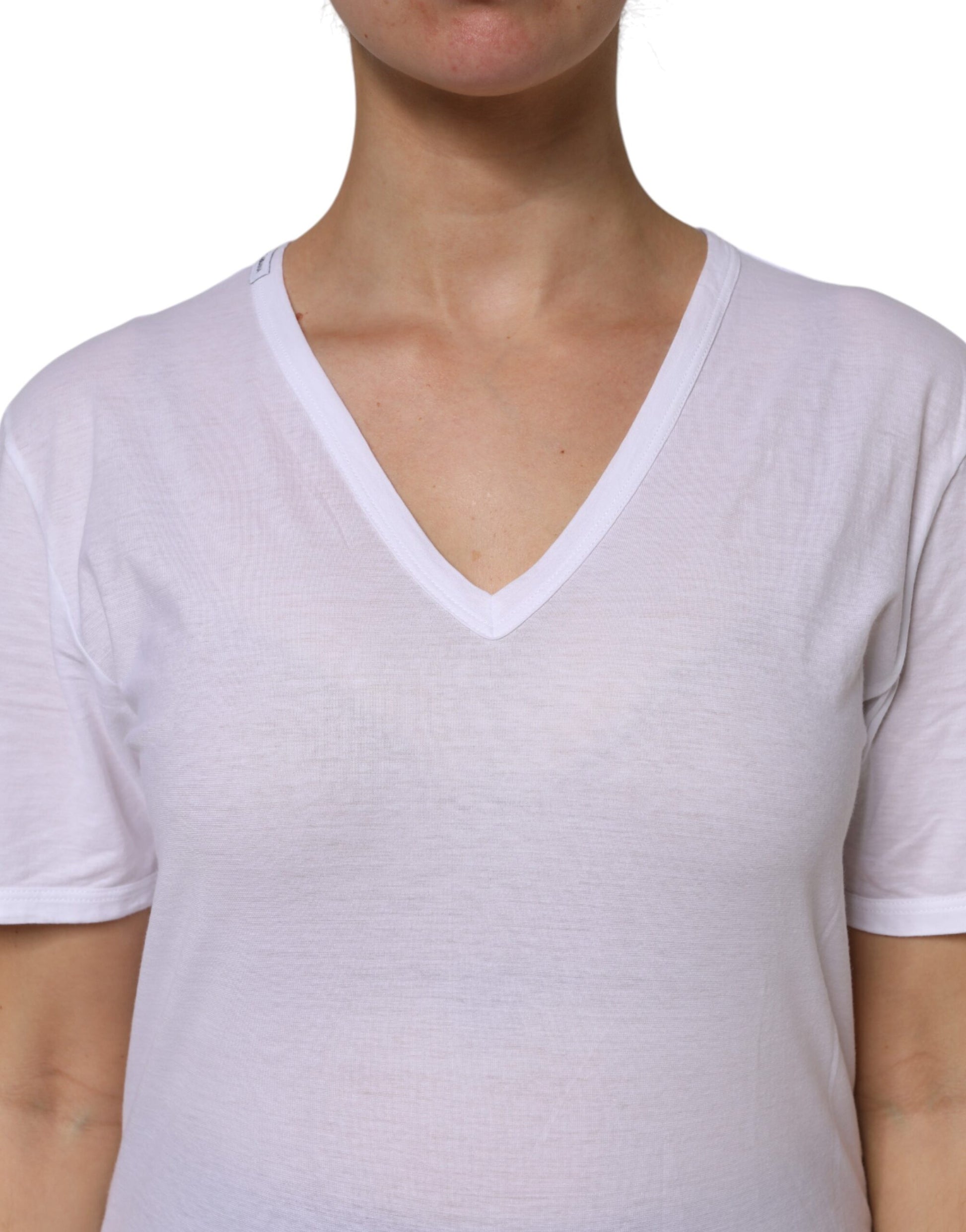 White v-neck t-shirt on pregnant woman