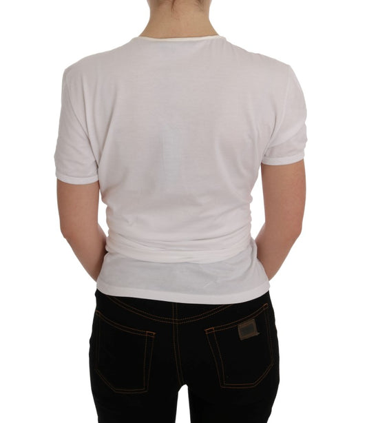 White short sleeve shirt on woman