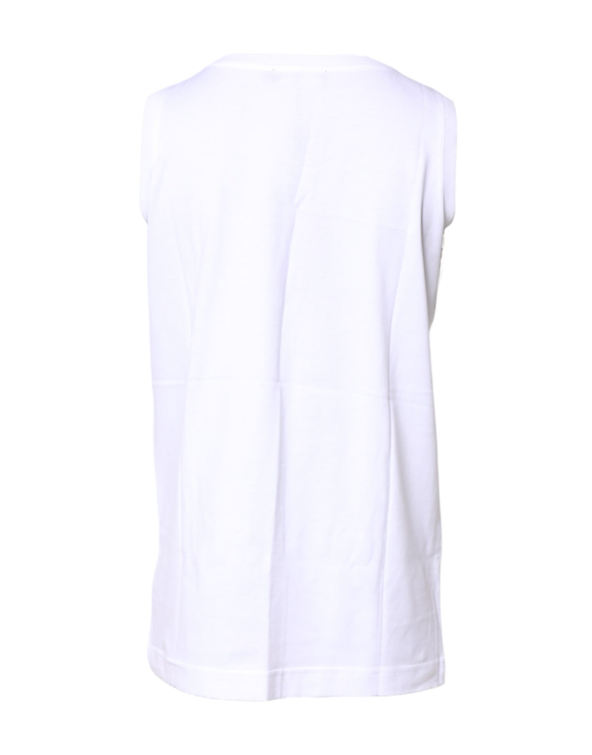 White sleeveless vest on mannequin
