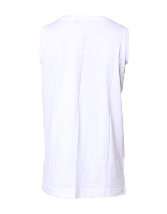 White sleeveless vest on a mannequin