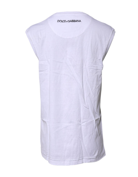 White sleeveless vest on mannequin