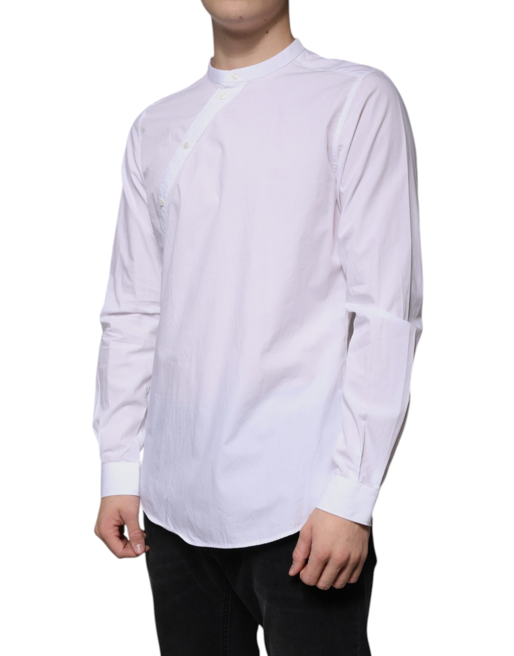 A long sleeve white cotton dress shirt with a slim fit