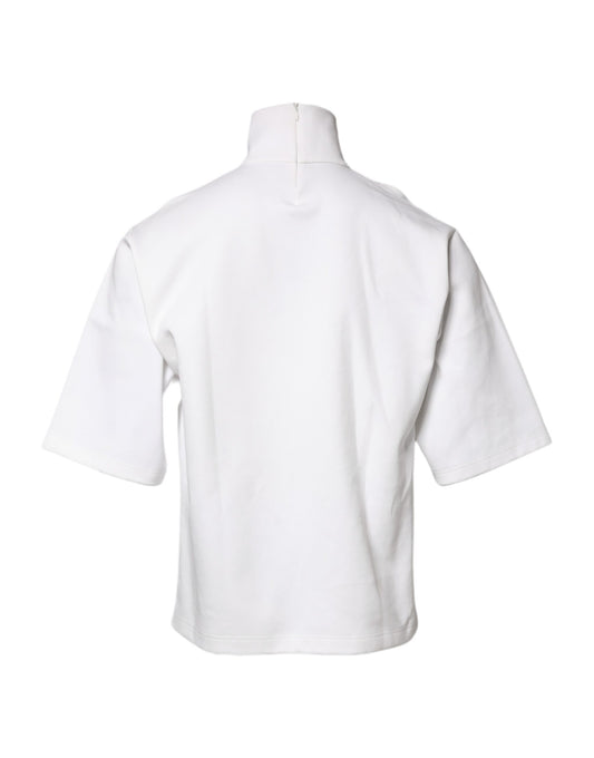 White long sleeve shirt on a mannequin