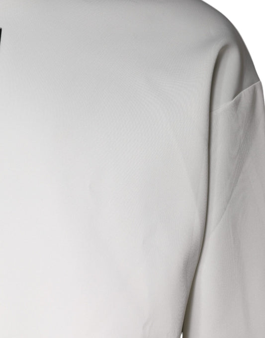 White long sleeve shirt on a mannequin