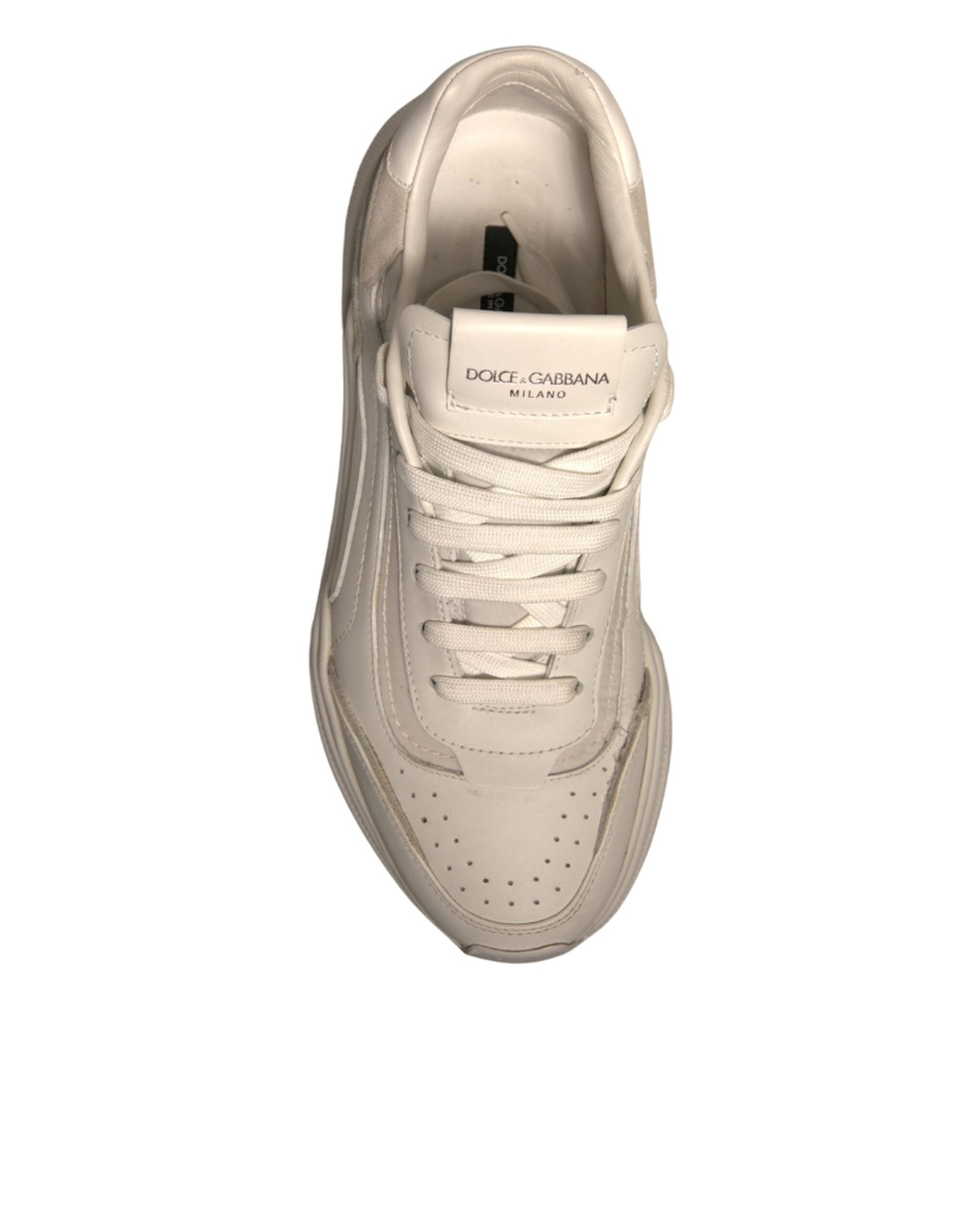 White sneaker with black laces