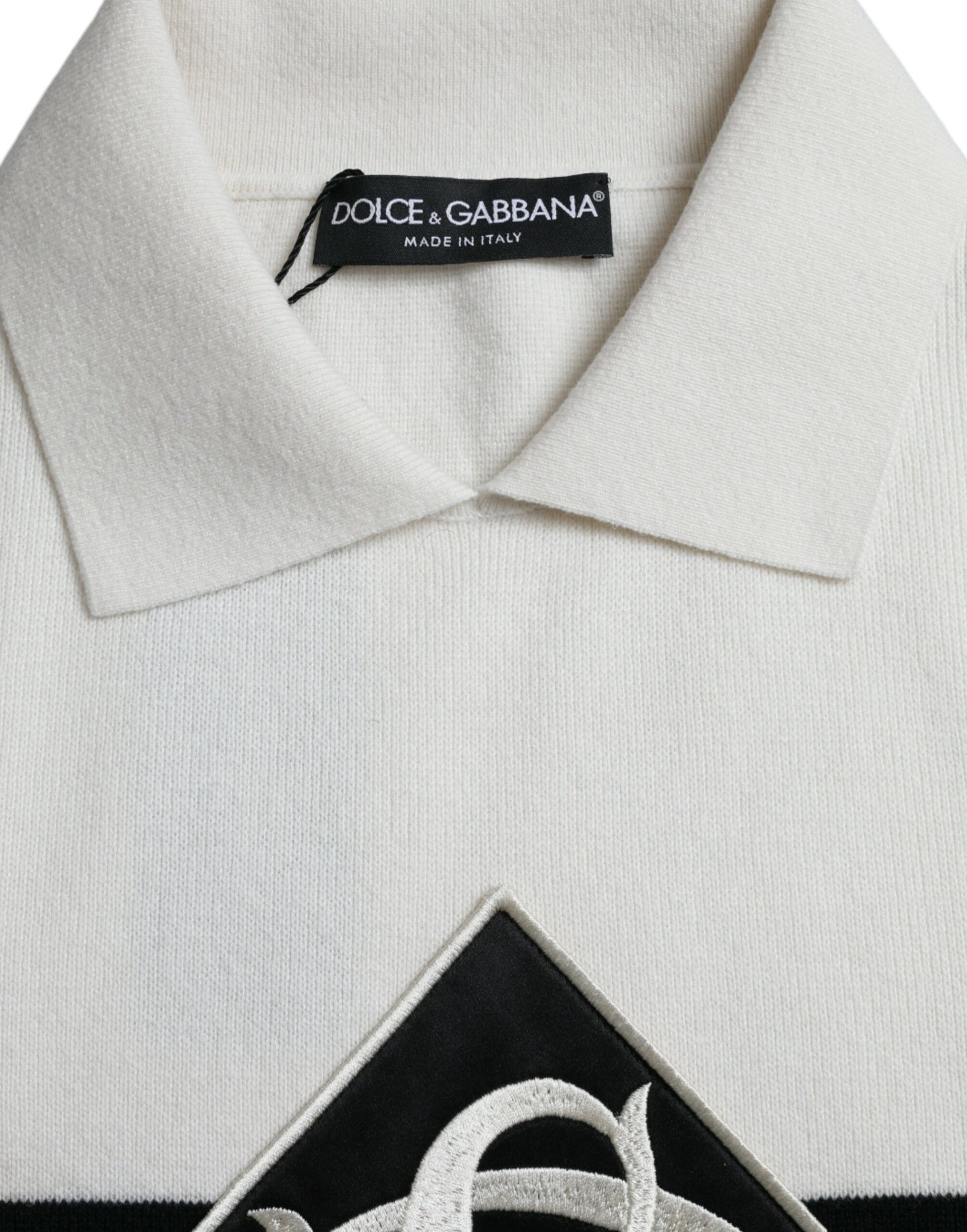 Polo shirt with logo on collar