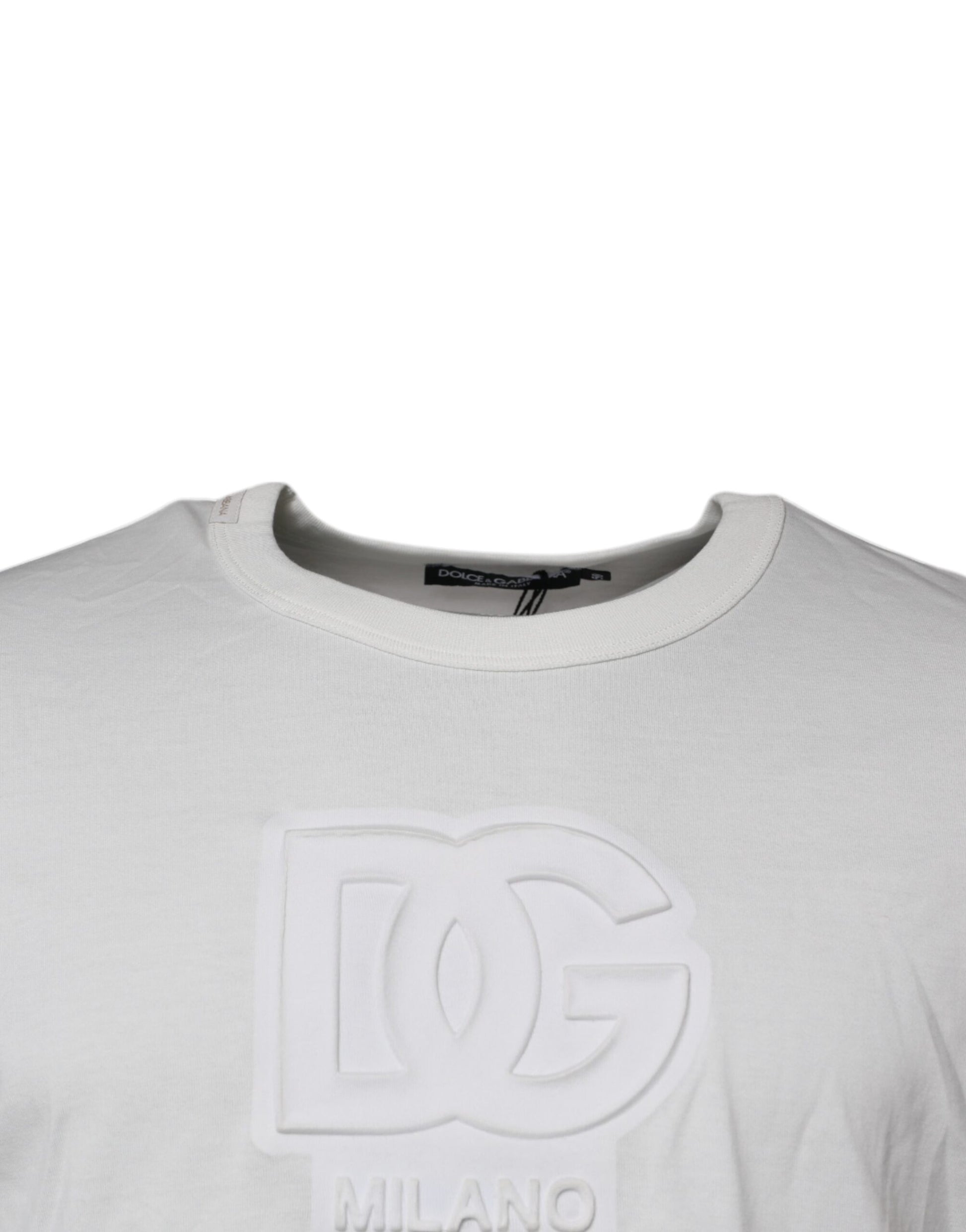 White t-shirt with DC logo on front