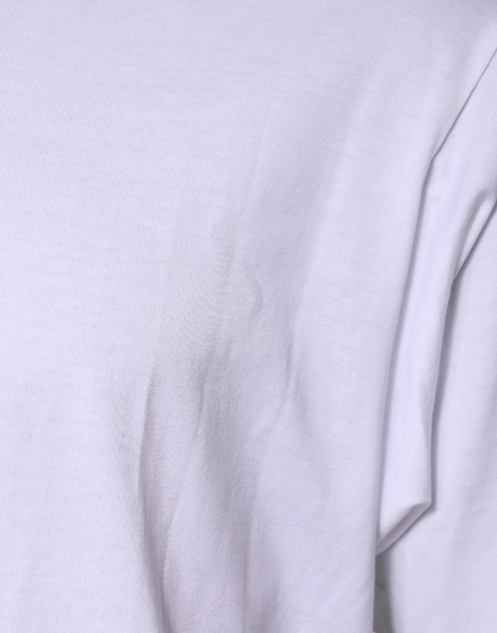 White short sleeve shirt