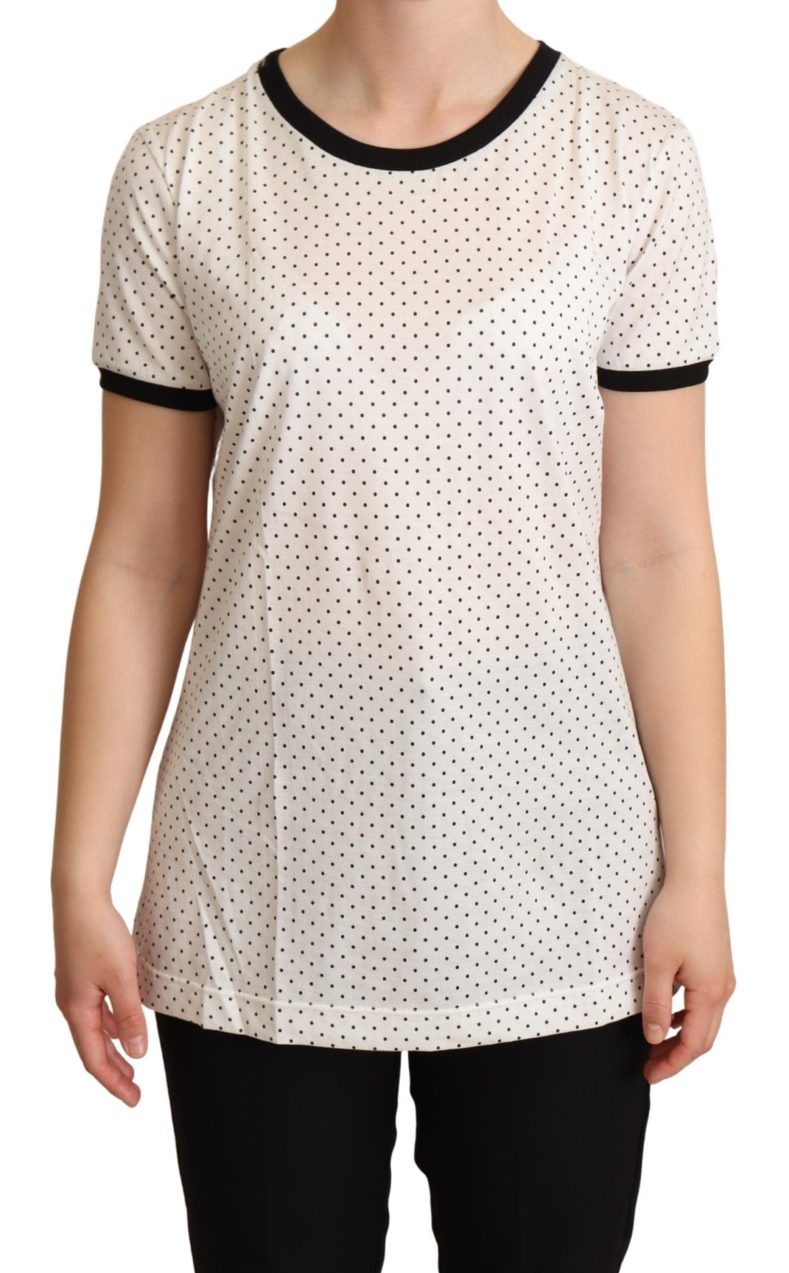 Short sleeve polka dot shirt on woman