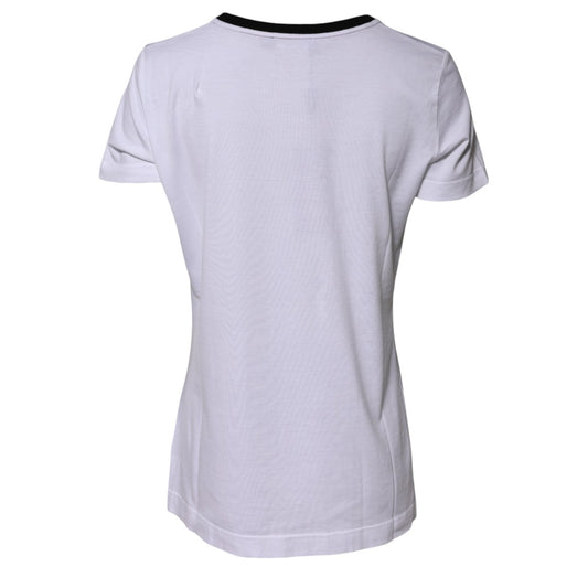 White short sleeve t-shirt on a mannequin