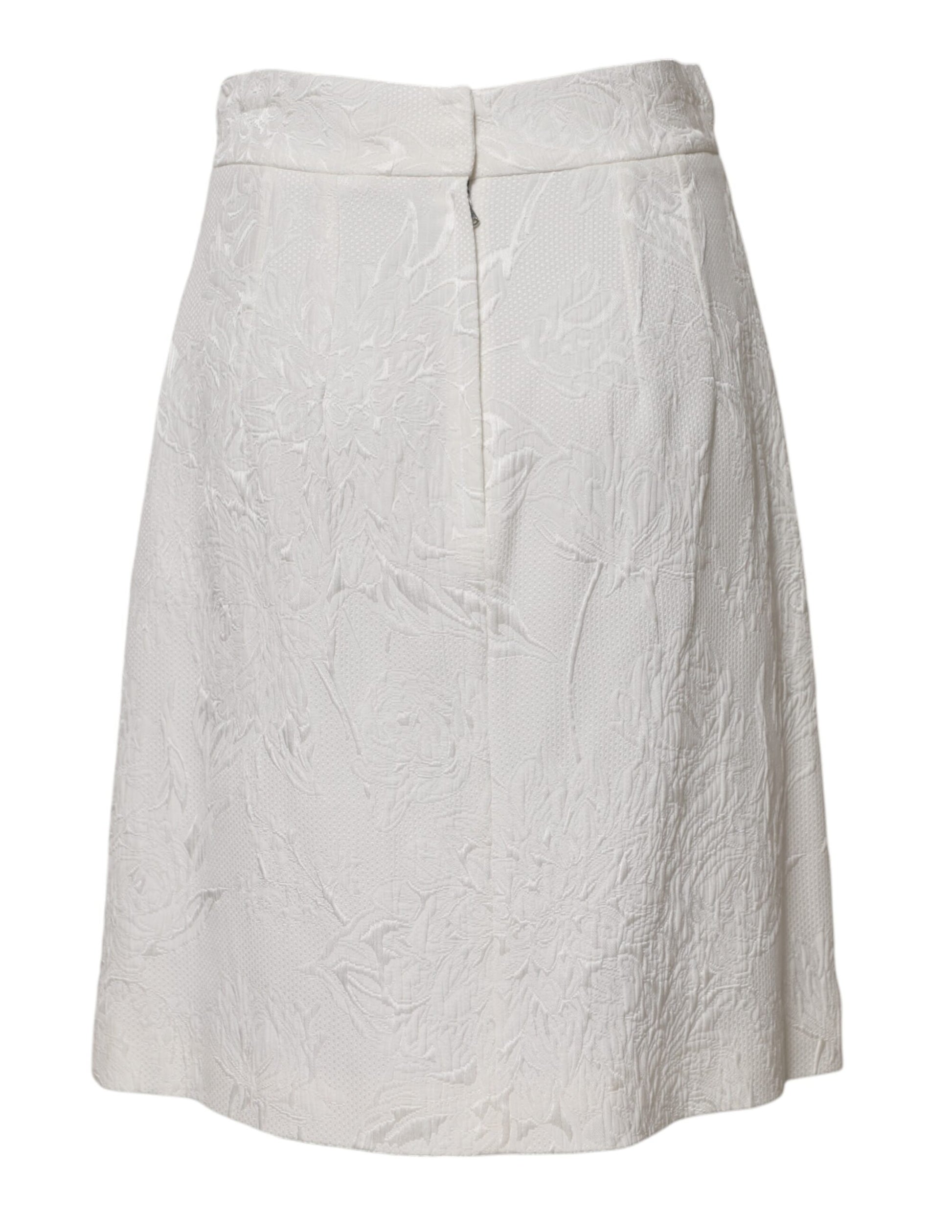 White pleated skirt with lace detailing