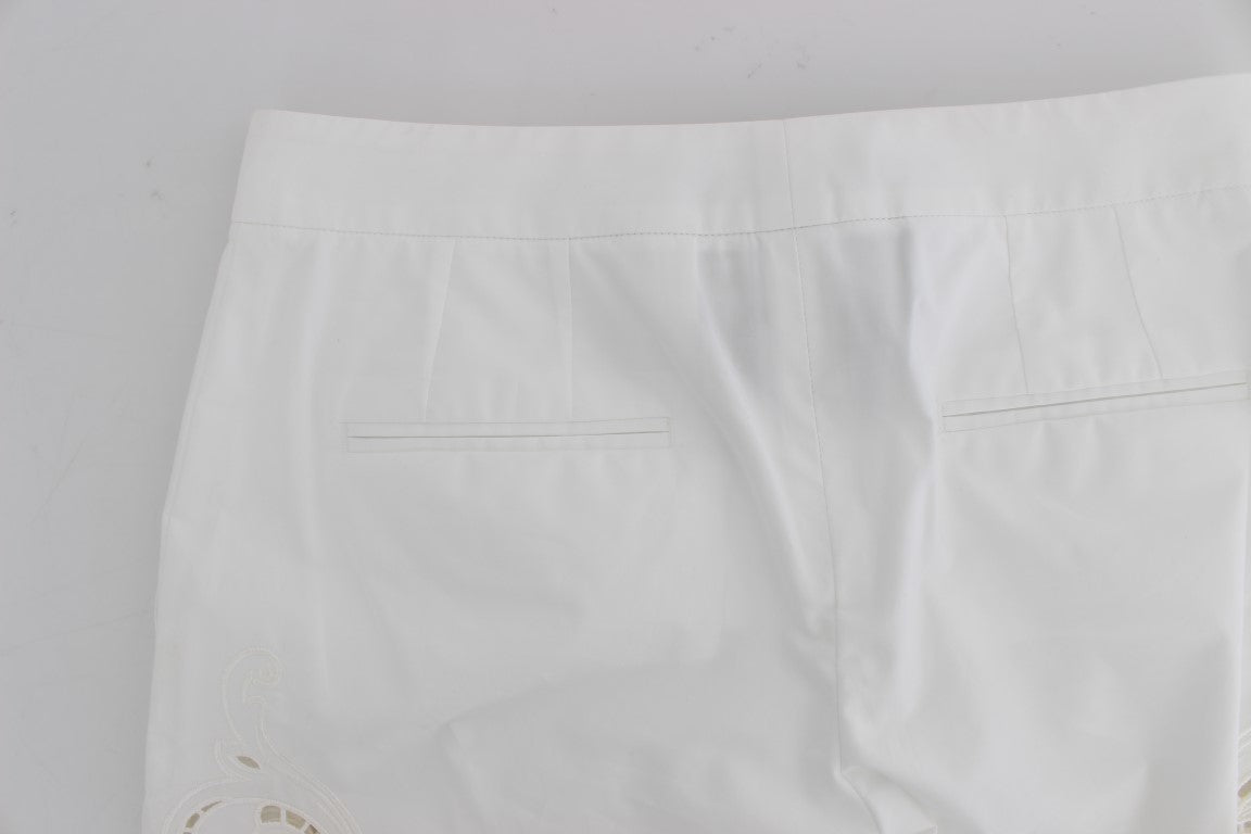 White shorts with pockets on front