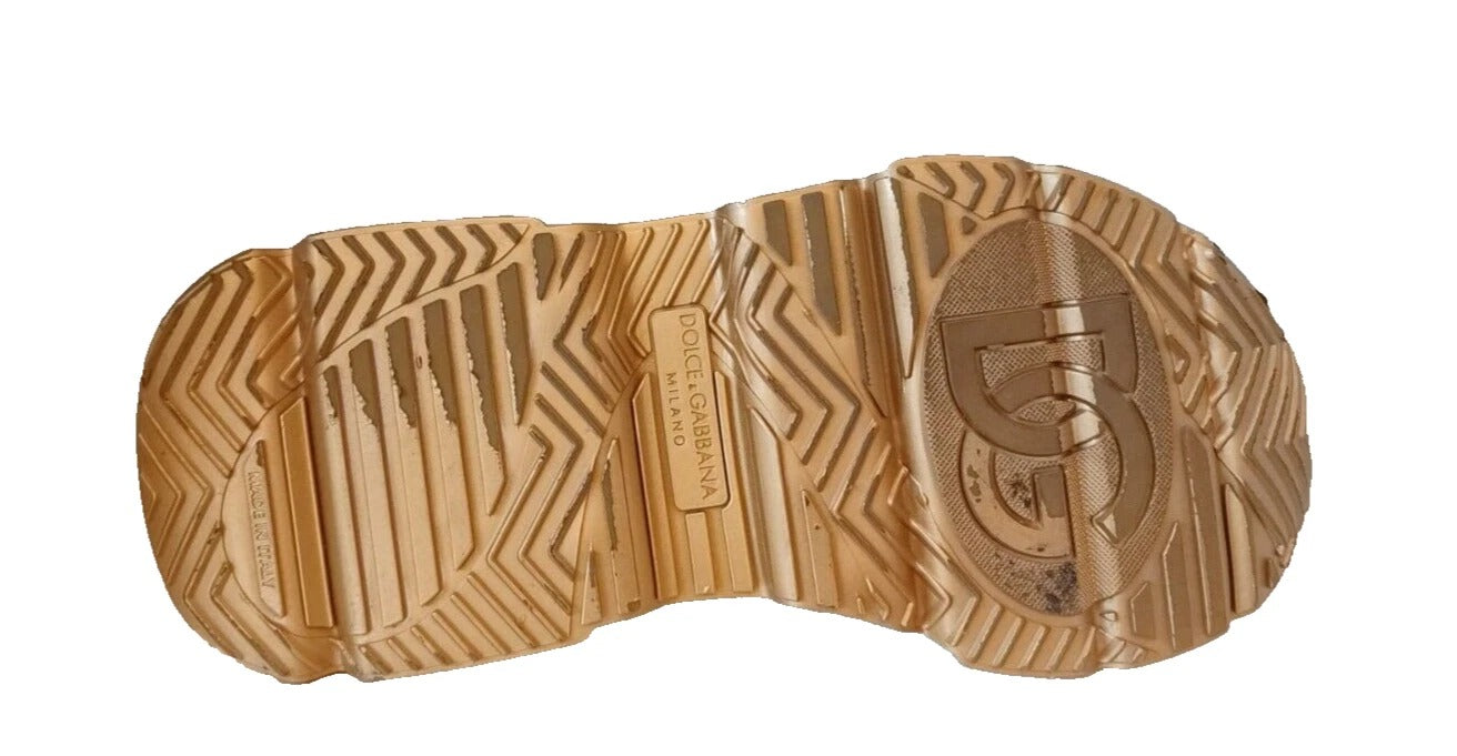 Shoe made from wood