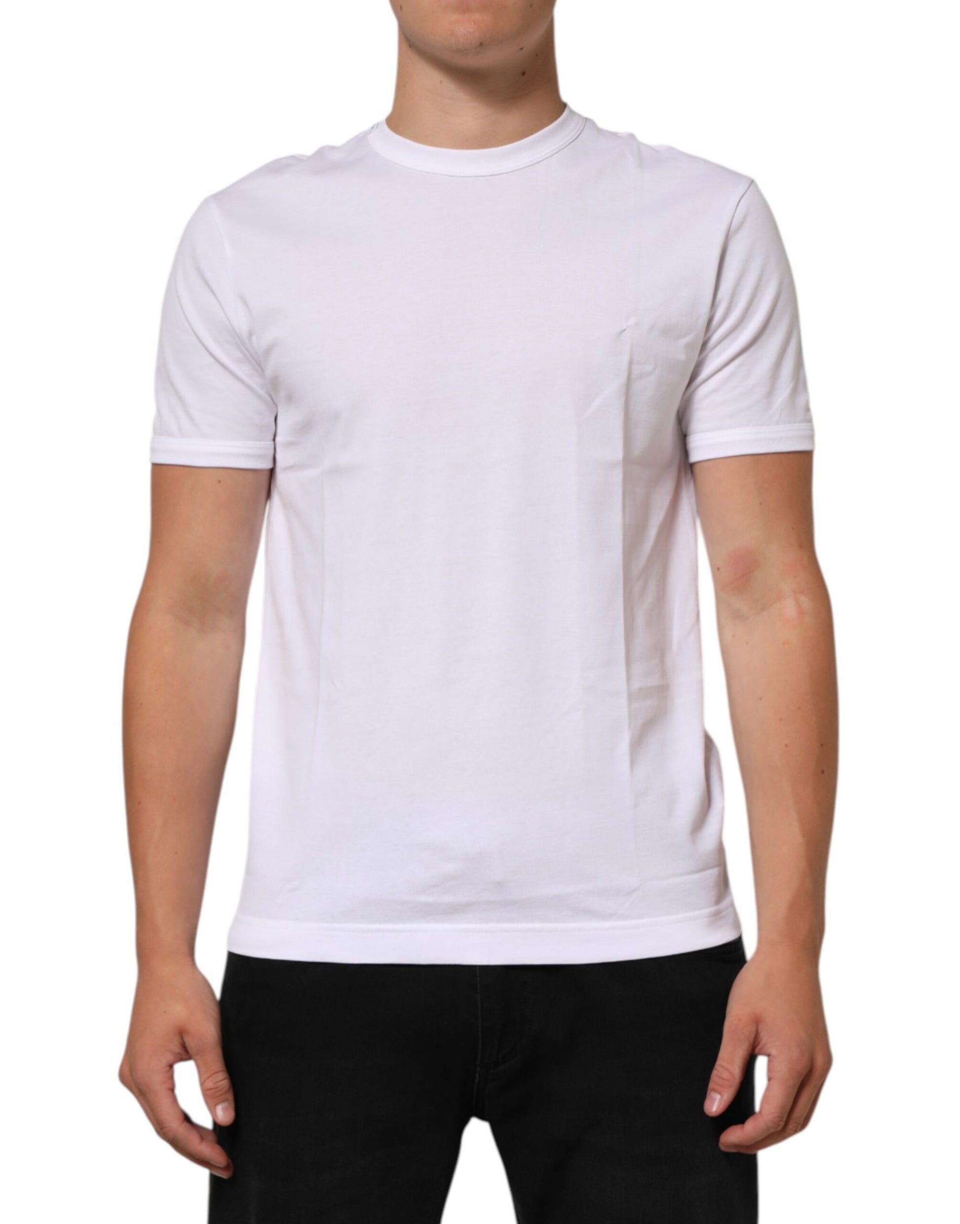 White t-shirt on a mannequin