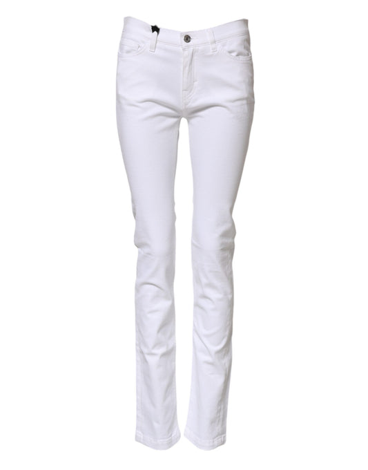 White skinny jeans on a mannequin