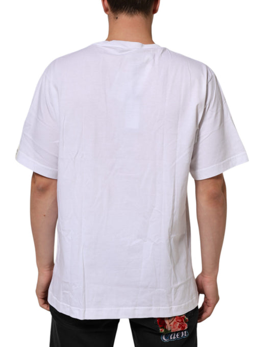 White t-shirt on a mannequin