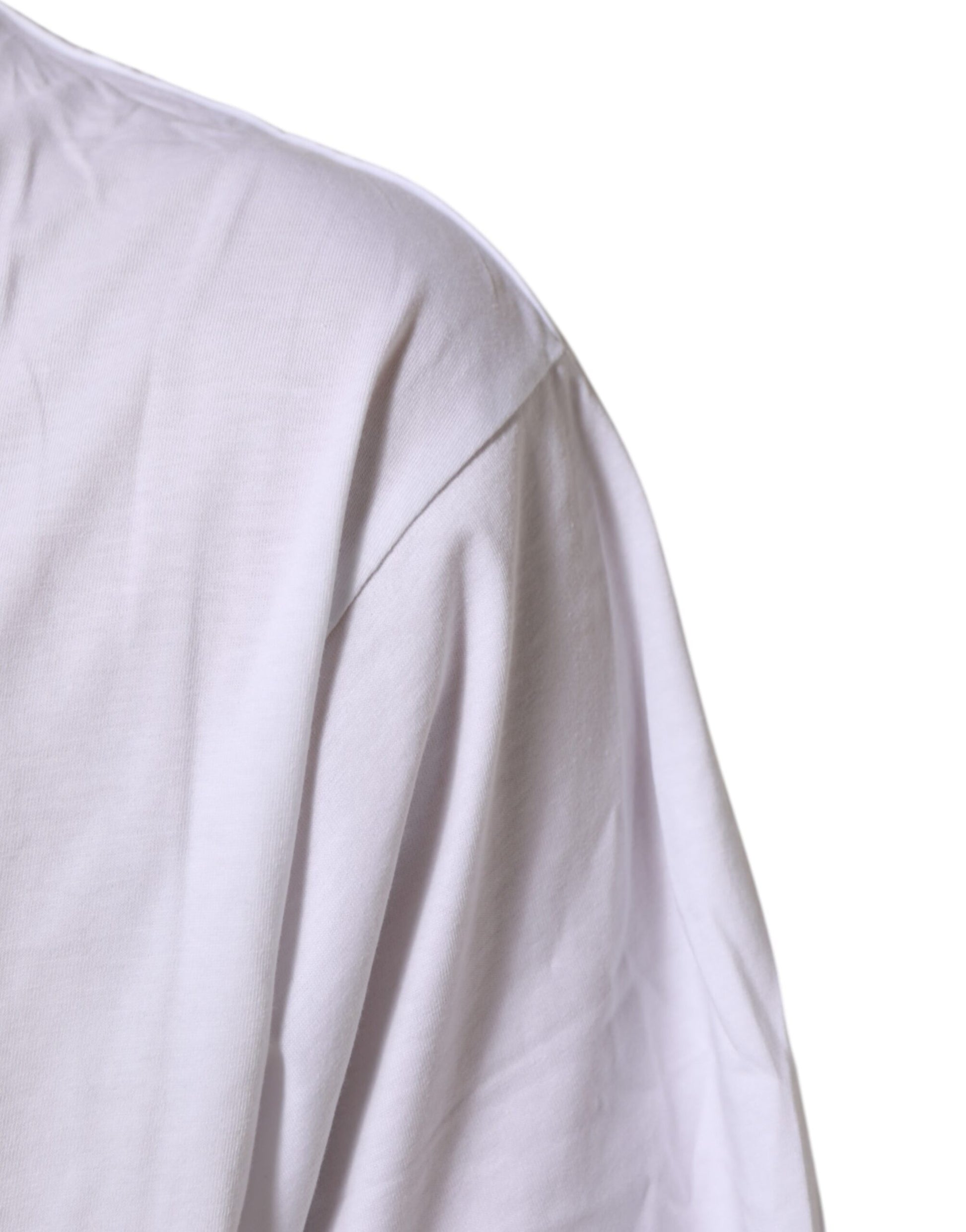 Long sleeve shirt on a mannequin