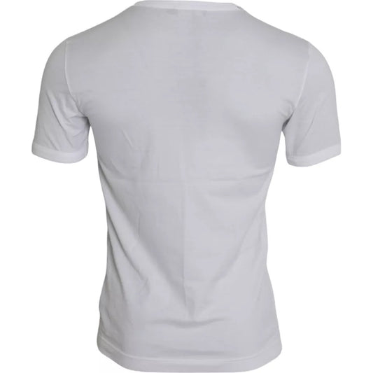 White short sleeved t-shirt on a mannequin