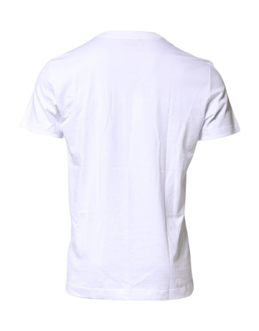 White t-shirt on a mannequin