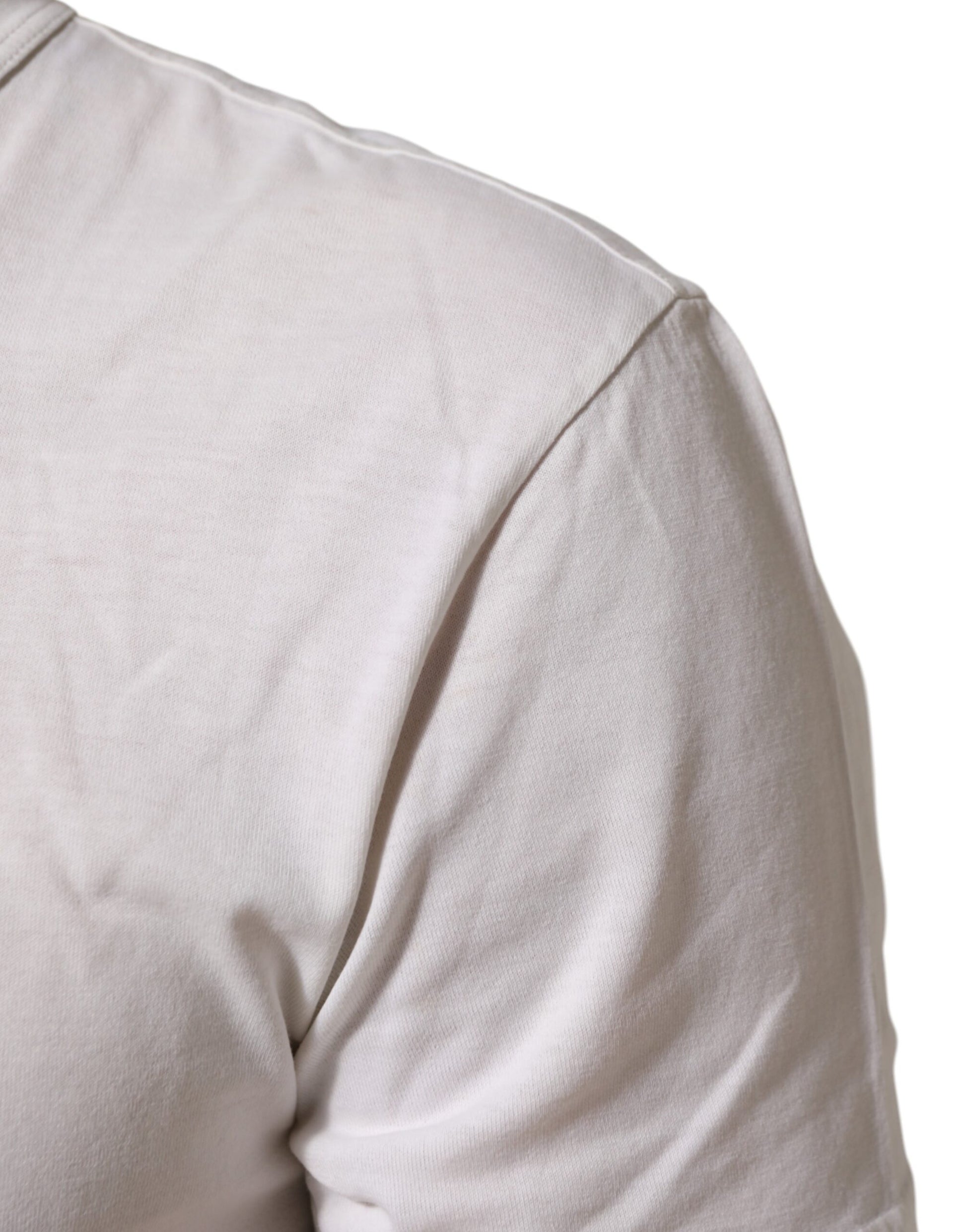 Short sleeve shirt on a person