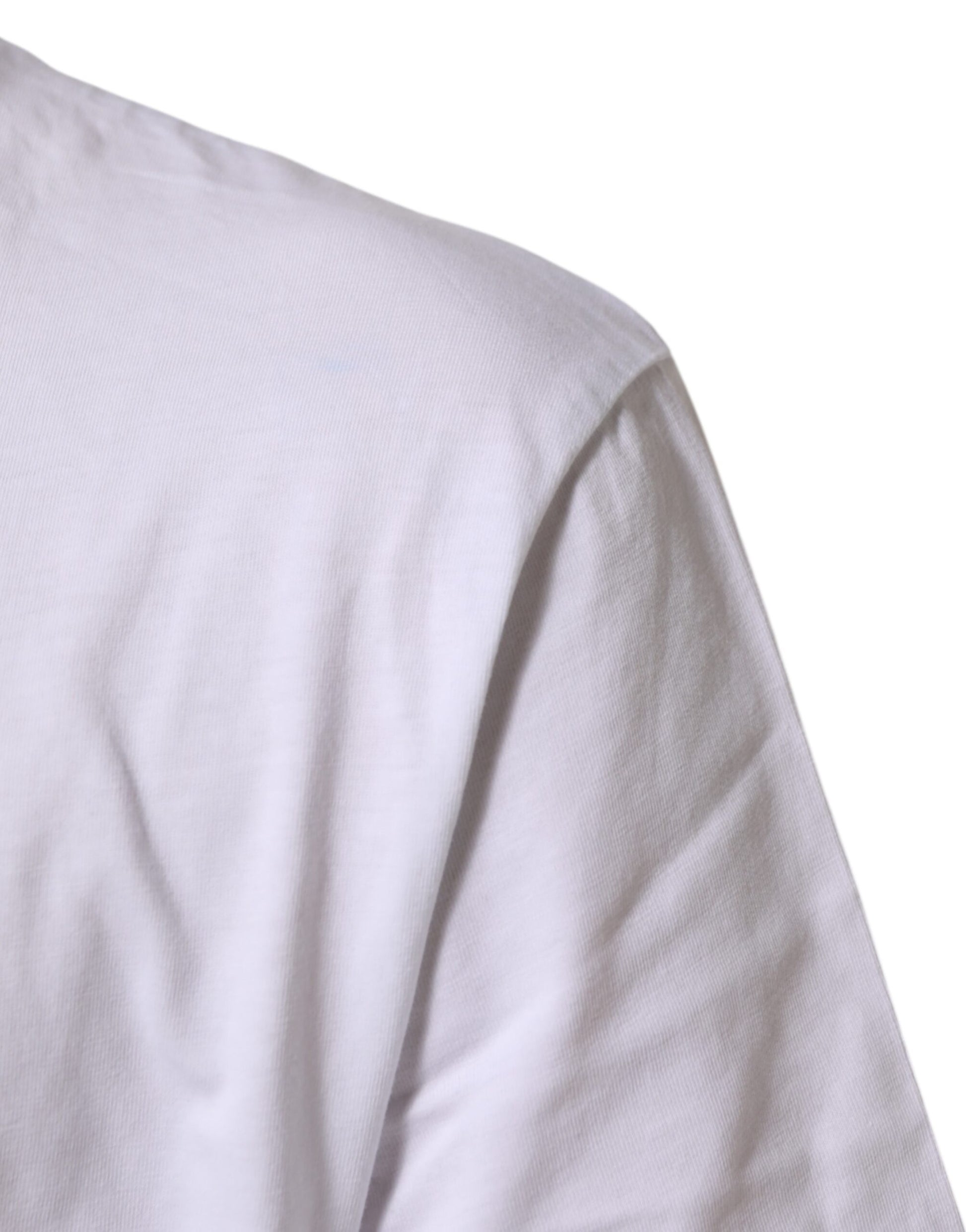 Short sleeve shirt on a mannequin