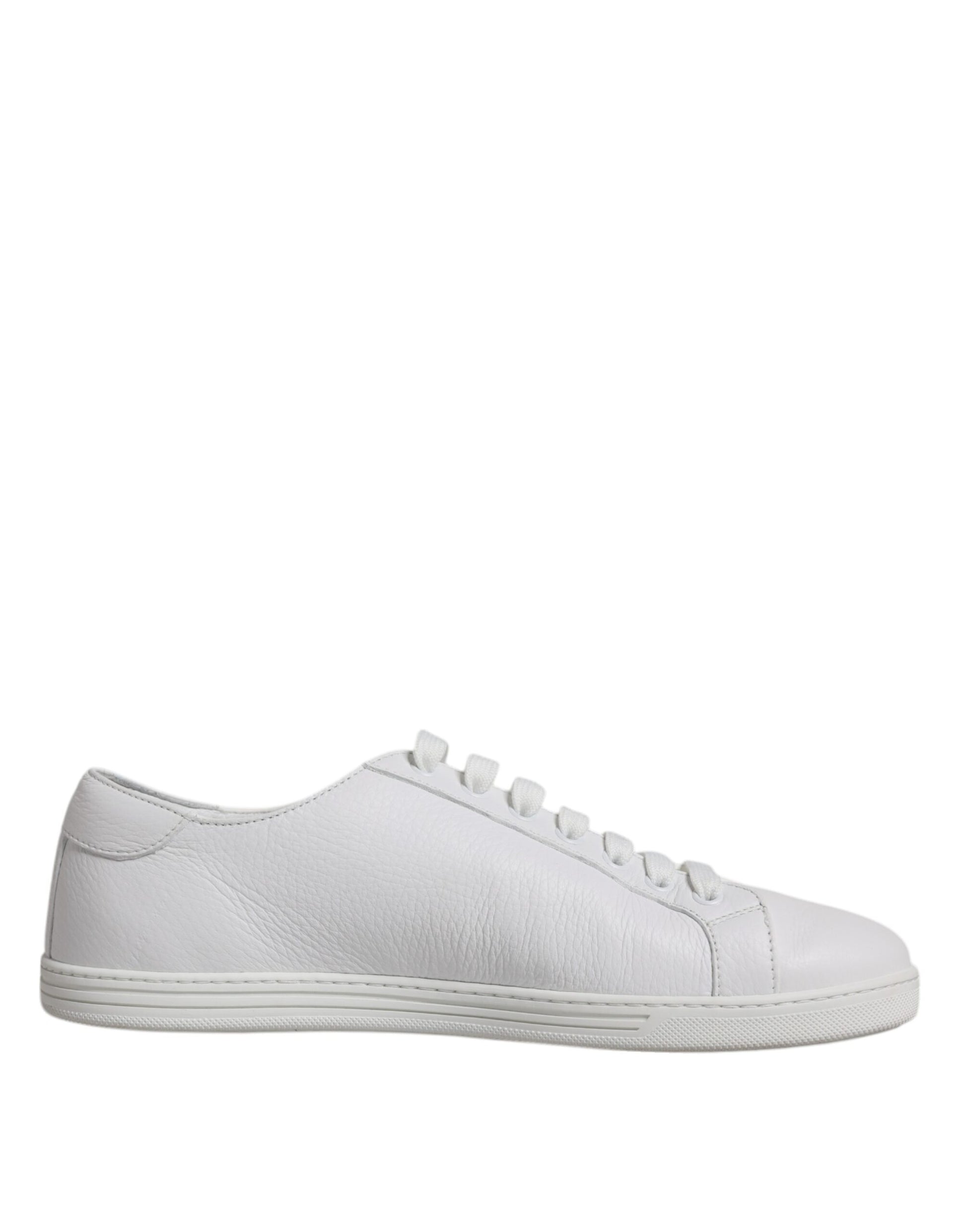 White sneaker with white laces