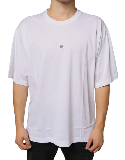 White t-shirt with short sleeves