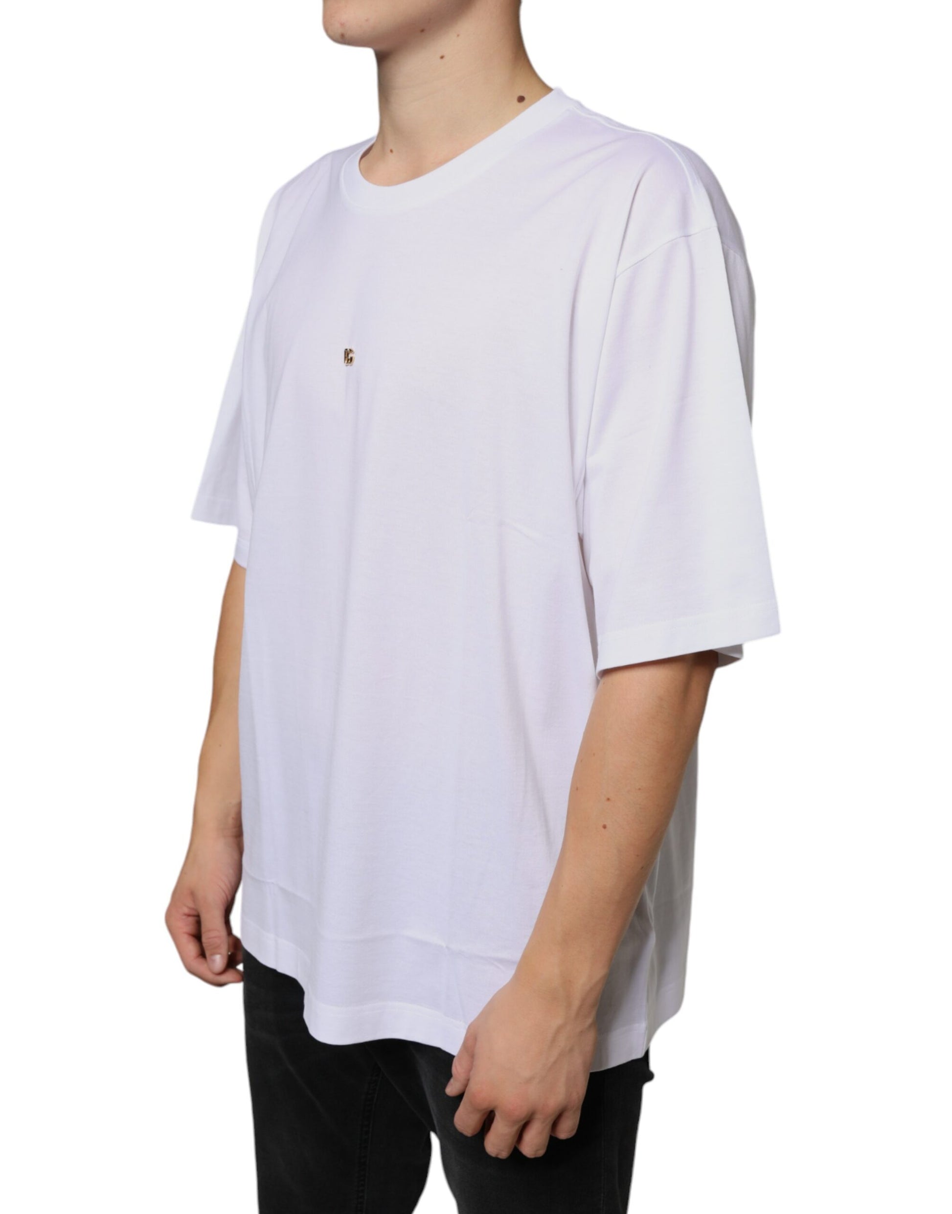 White t-shirt on a mannequin