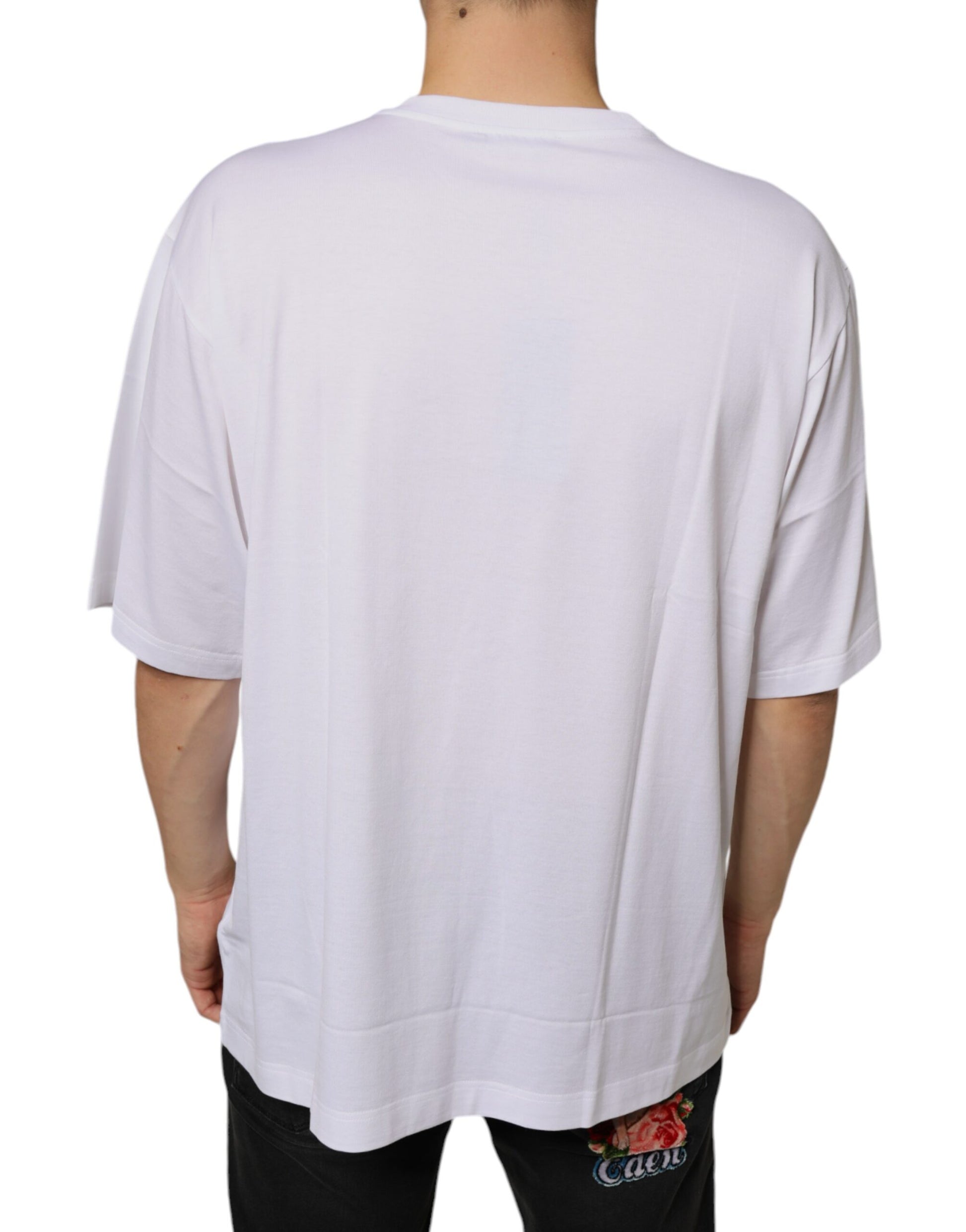 White t-shirt on a mannequin