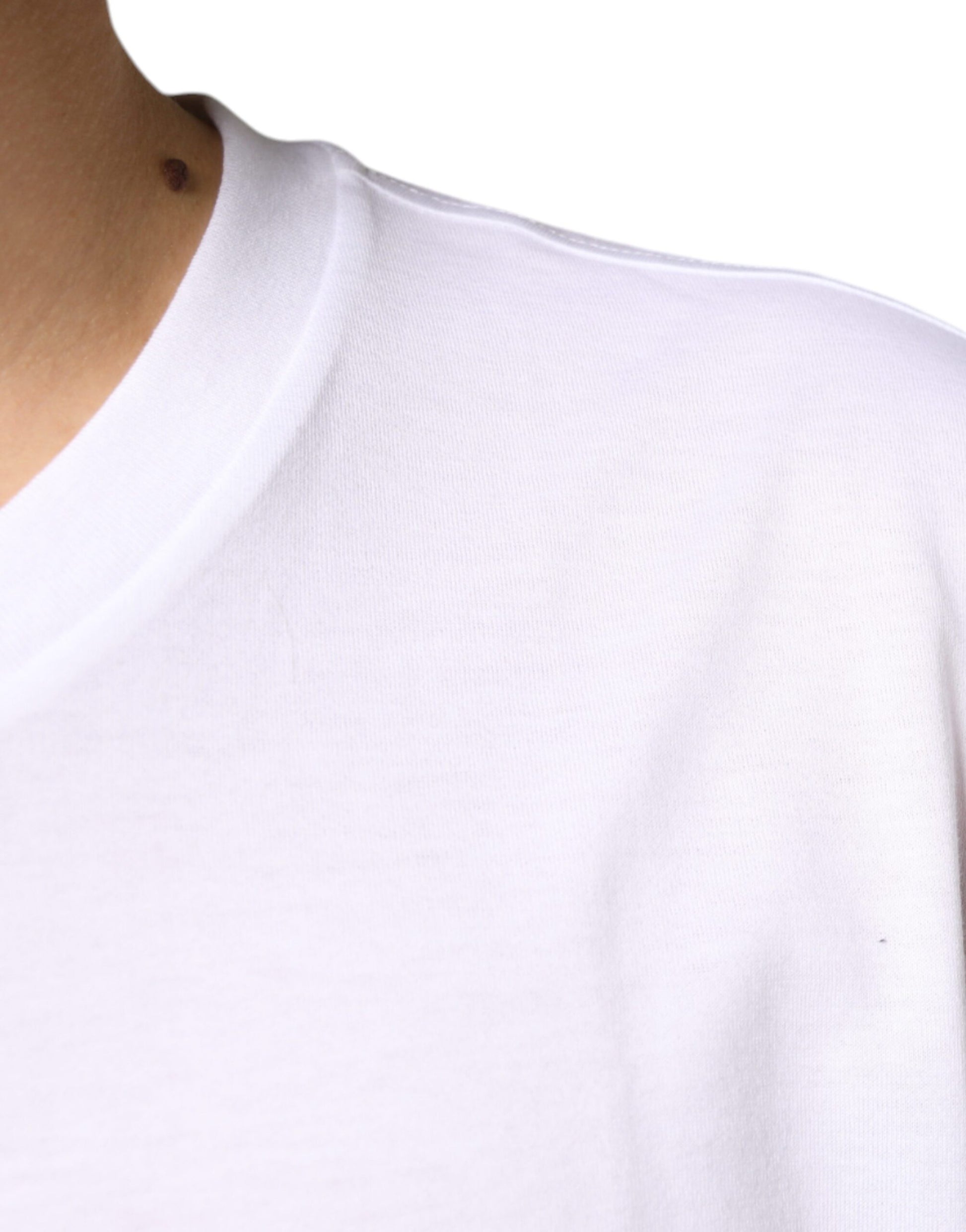 White short sleeved t-shirt on a person's torso