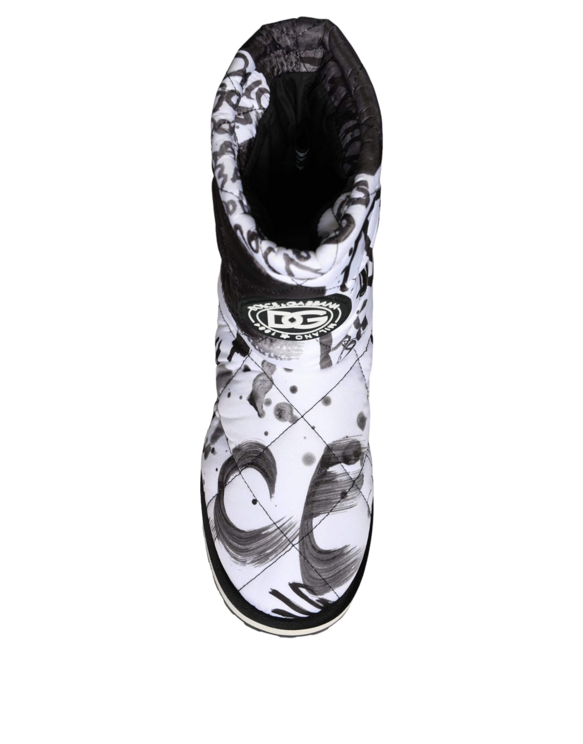 Boot with a patterned design on top